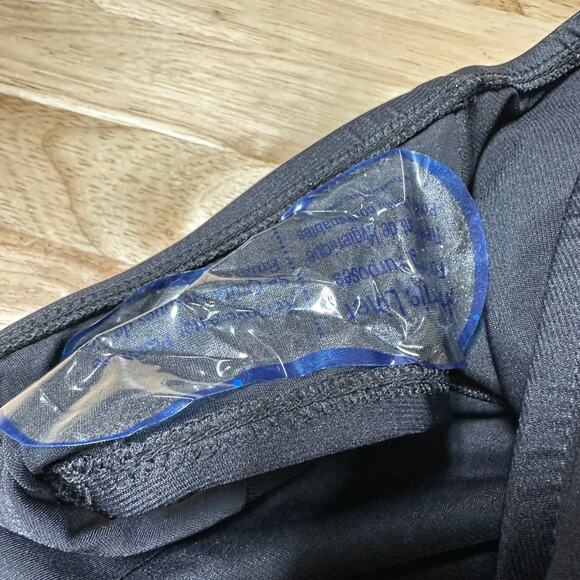 Magicsuit NWT Bianca One Piece Romper Halter Swimsuit Black Size 12 Wireless Bra - Picture 6 of 10